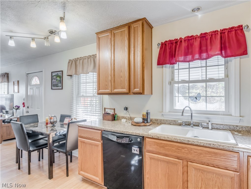 Heslop Valley Heights - Residential