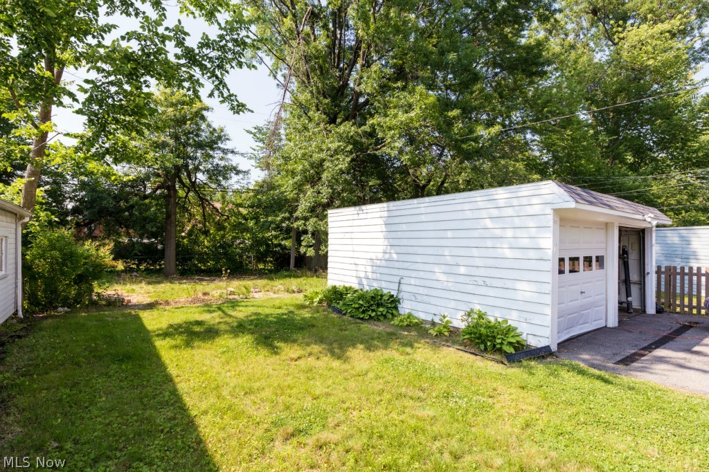 Crestmore - Residential