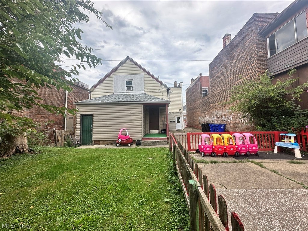 3568 Fulton Road