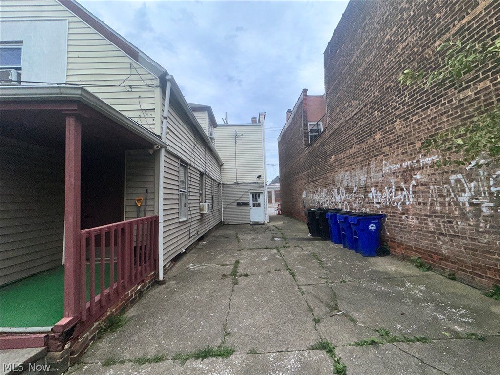 3568 Fulton Road