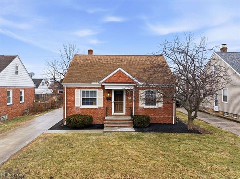 325 E 327th Street Willowick OH 44095