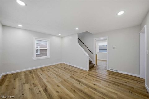 Tiny photo for 325 E 327th Street, Willowick, OH 44095 (MLS # 5187888)