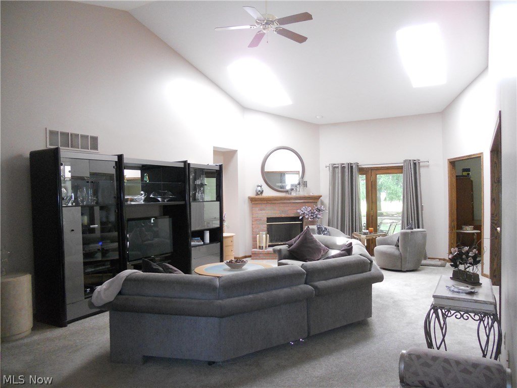 Camden Pond - Residential