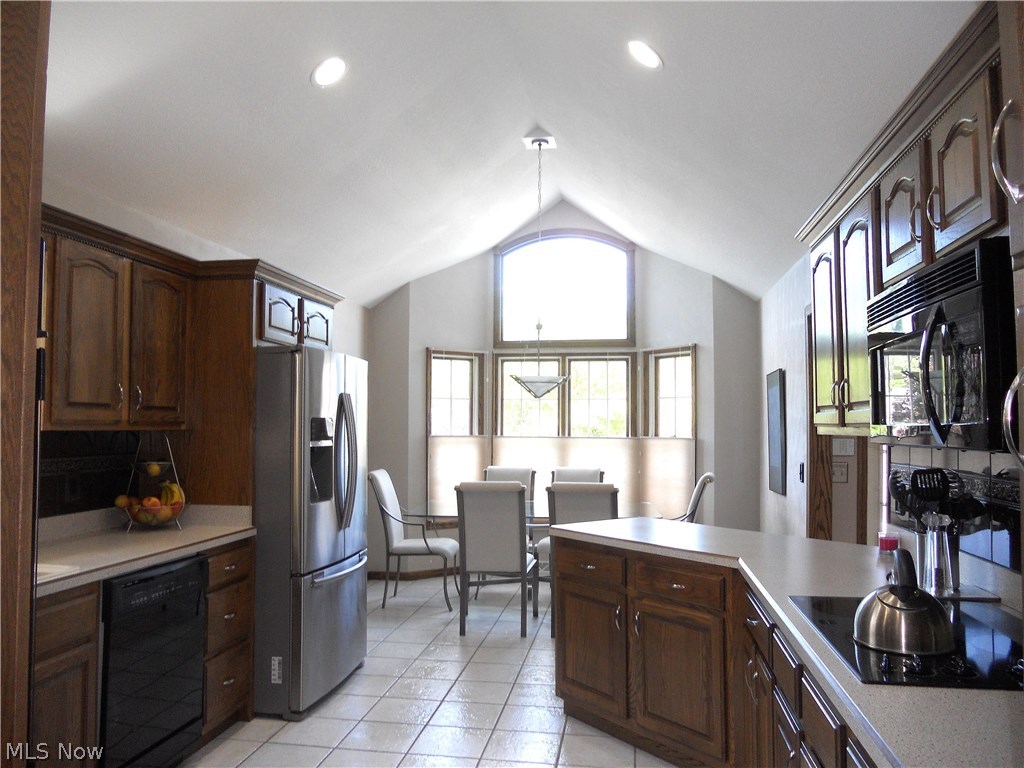 Camden Pond - Residential