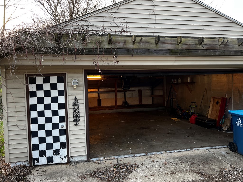 912 Middlebury Road, Kent, Ohio image 2