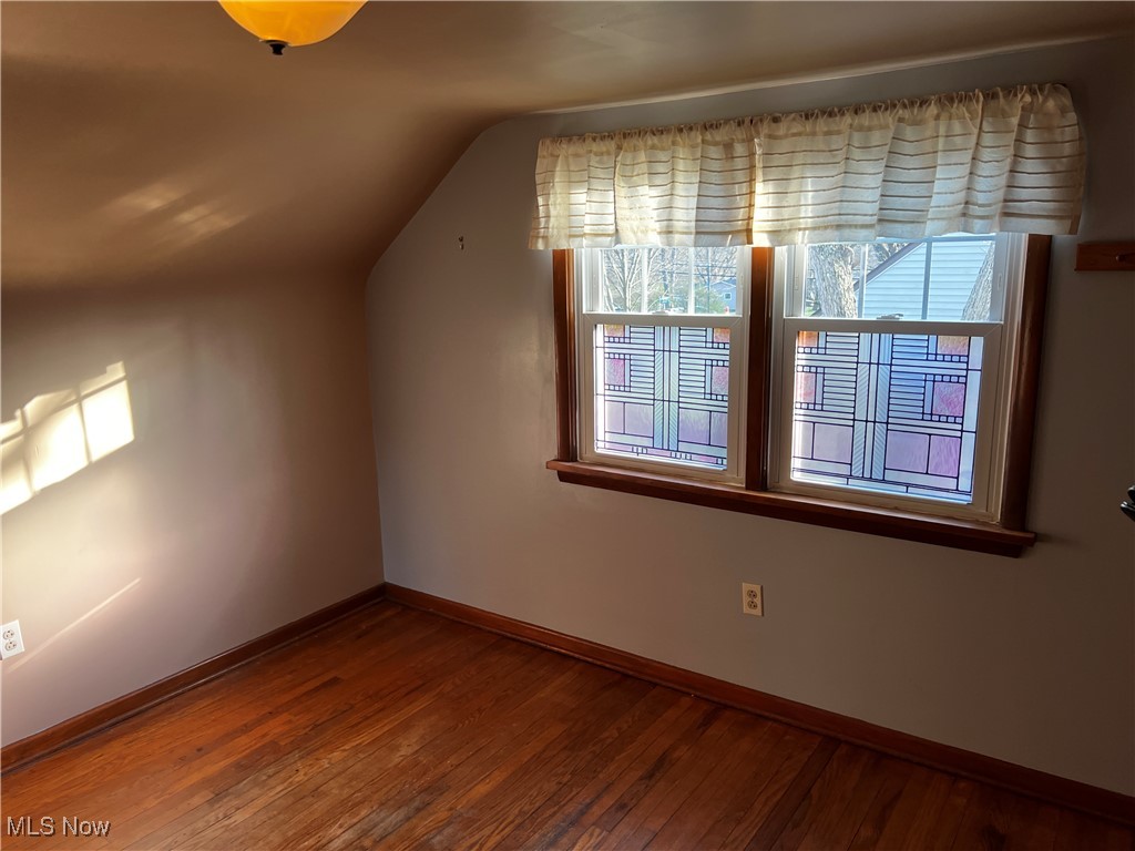 912 Middlebury Road, Kent, Ohio image 11
