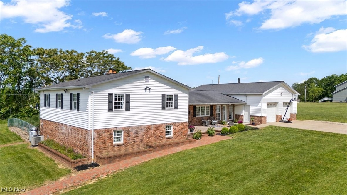 5595 N. Torch Road Rd, Coolville, Ohio image 2