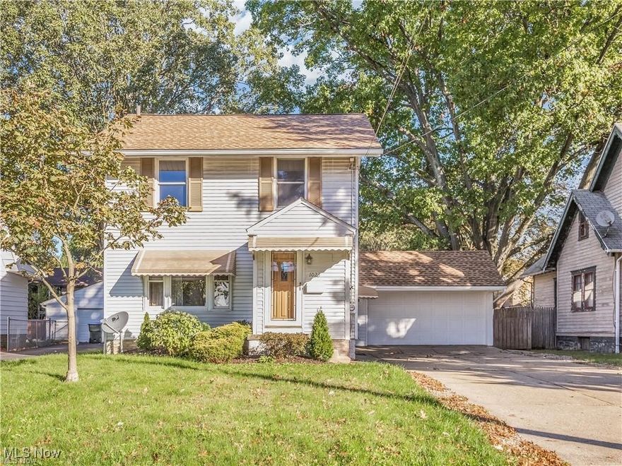 Welcome to this stunning Colonial home in the heart of Cuyahoga Falls!
This charming property features 3 bedrooms, one on the main level and two upstairs, plus 2 full bathrooms and over 1,200 square feet of living space.
You’ll find so many updates, including brand-new countertops, new flooring throughout, fresh paint, a newly painted back deck, an oversized kitchen sink, and a sleek overhead slim microwave. The custom kitchen cabinets are extra tall, maximizing your storage in the kitchen.
The home also boasts high-quality Renewal by Andersen windows for added comfort and efficiency.
Enjoy the convenience of an electric garage door opener to keep your cars out of the elements, and relax in your fully fenced backyard for privacy and peace of mind.
You’ll love the original pocket door in the living room, and the woodwork and built-ins throughout that add timeless charm to the modern updates. The primary bedroom offers double closets, plus a third bonus closet, giving you plenty of storage space!
With close proximity to downtown Cuyahoga Falls, you have shopping and dining options galore, plus convenient highway access.
Stylish, updated, and move-in ready, this rental is ready to welcome you home! Reach out to schedule your private showing today!