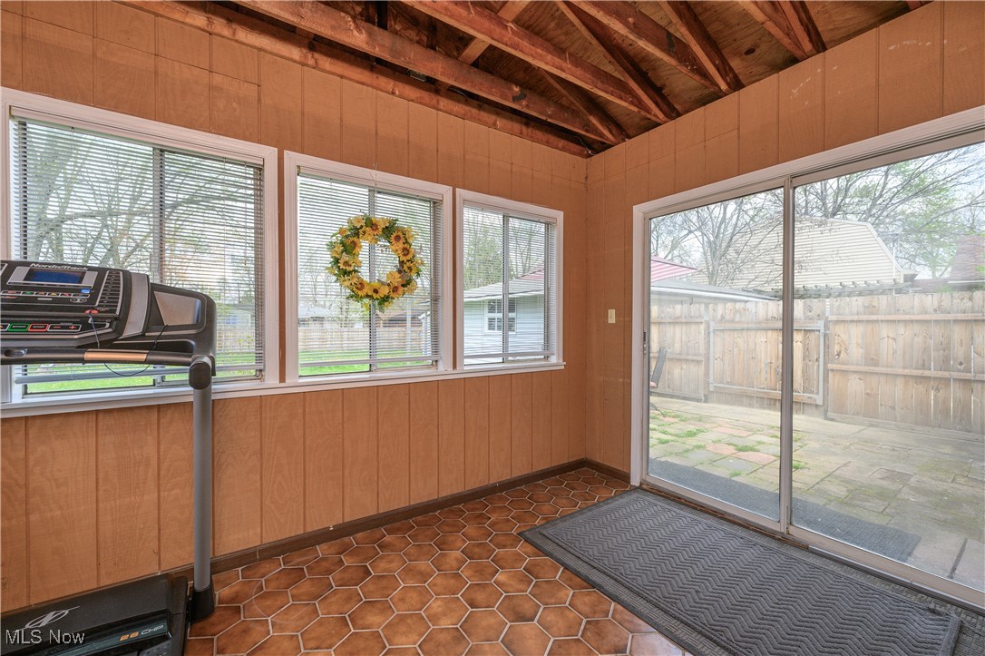 3351 Tanya Avenue, Warren, Ohio image 13