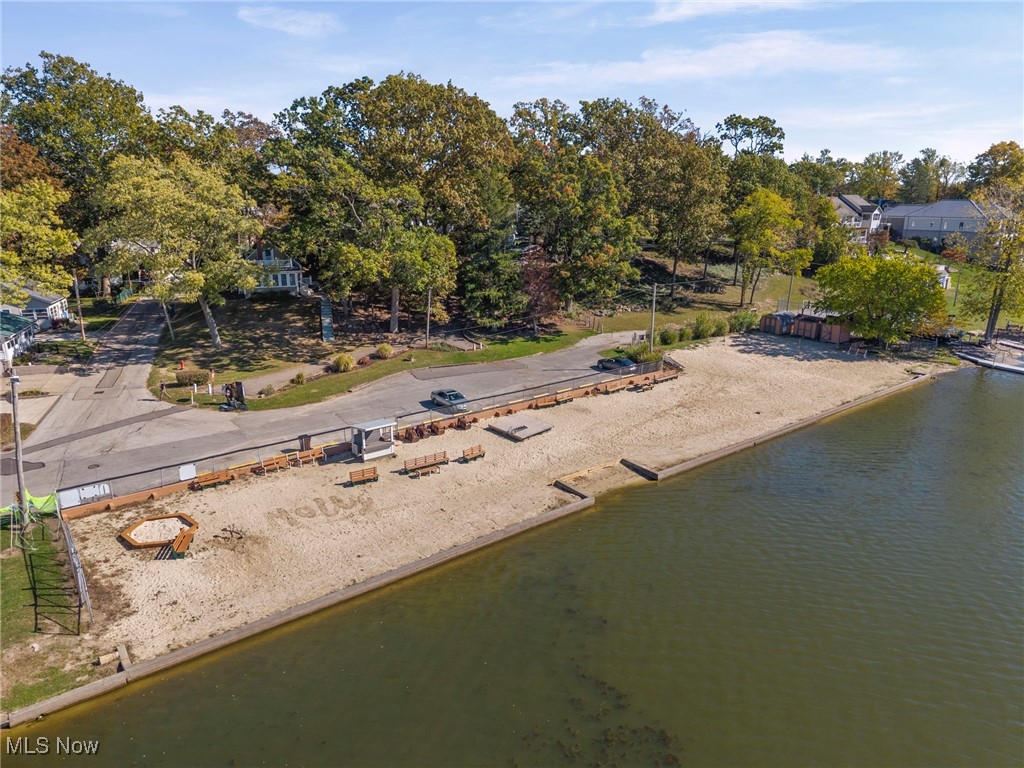 Briarwood Beach - Residential