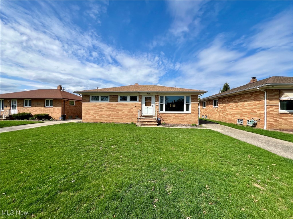 1410 Englewood Drive, Parma, Ohio image 32