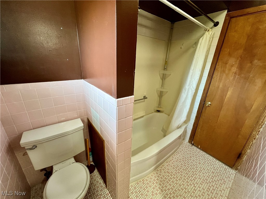 1410 Englewood Drive, Parma, Ohio image 10