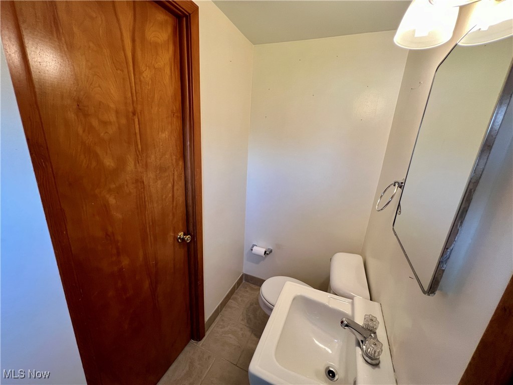 1410 Englewood Drive, Parma, Ohio image 16