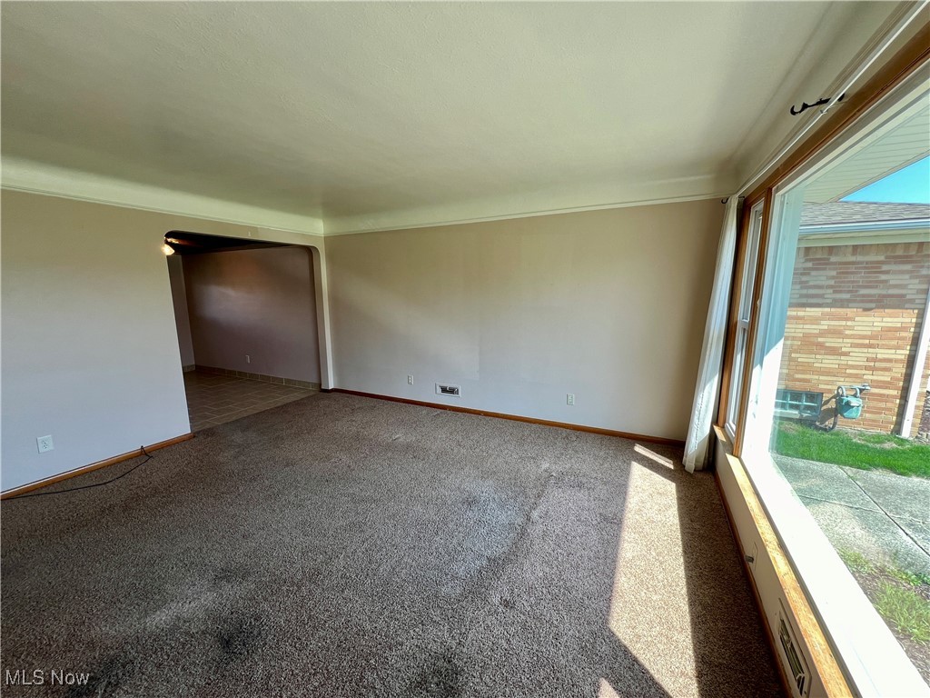 1410 Englewood Drive, Parma, Ohio image 4