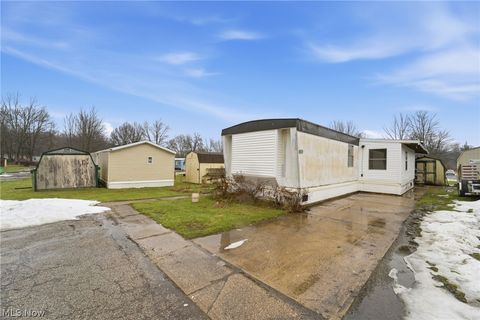 Tiny photo for 3583 Austin Road #102, Geneva, OH 44041 (MLS # 5187732)
