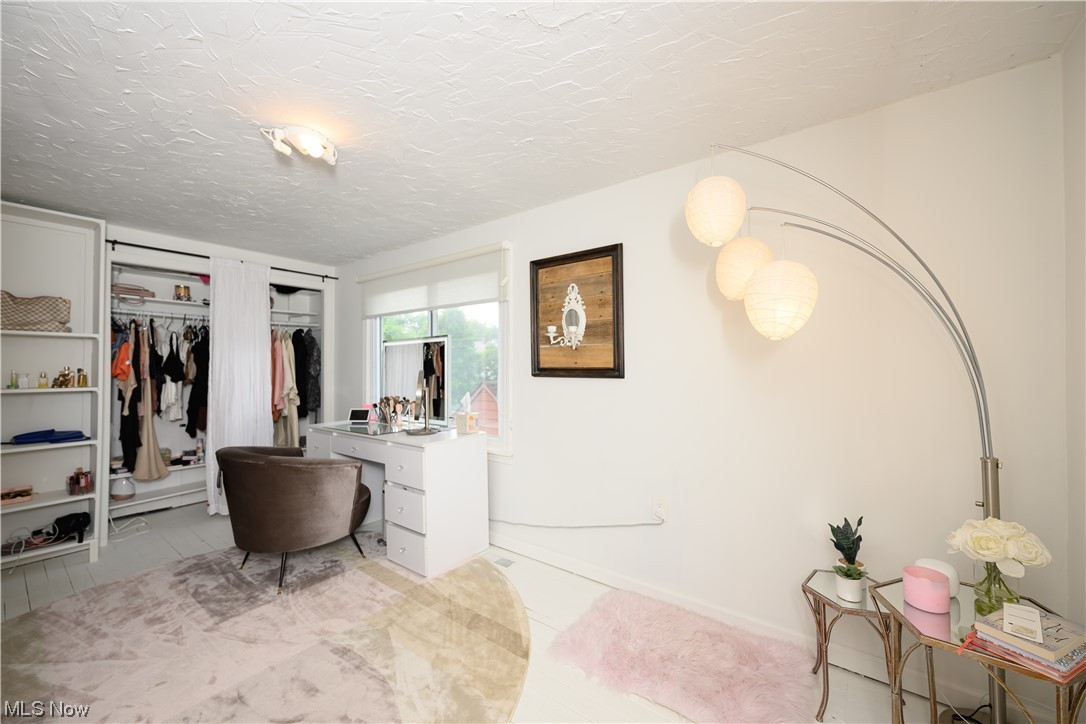 Edward Kneen - Residential