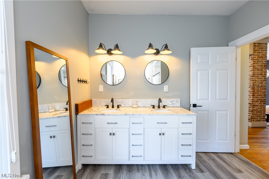 Edward Kneen - Residential