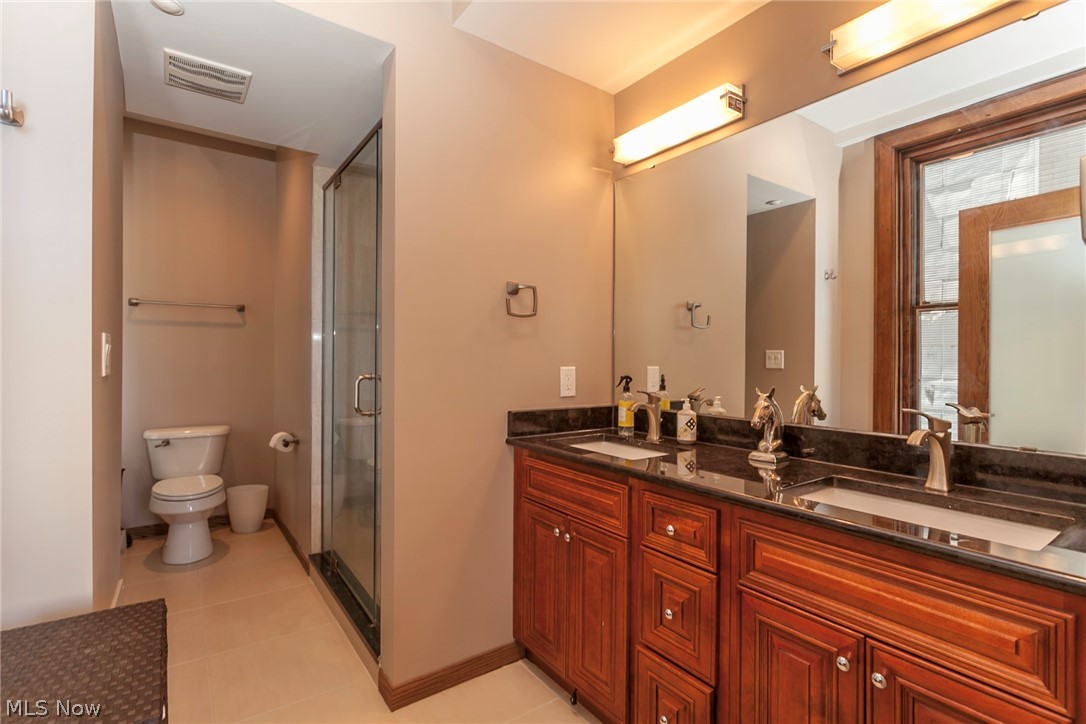 Park Bldg Condos - Residential Lease