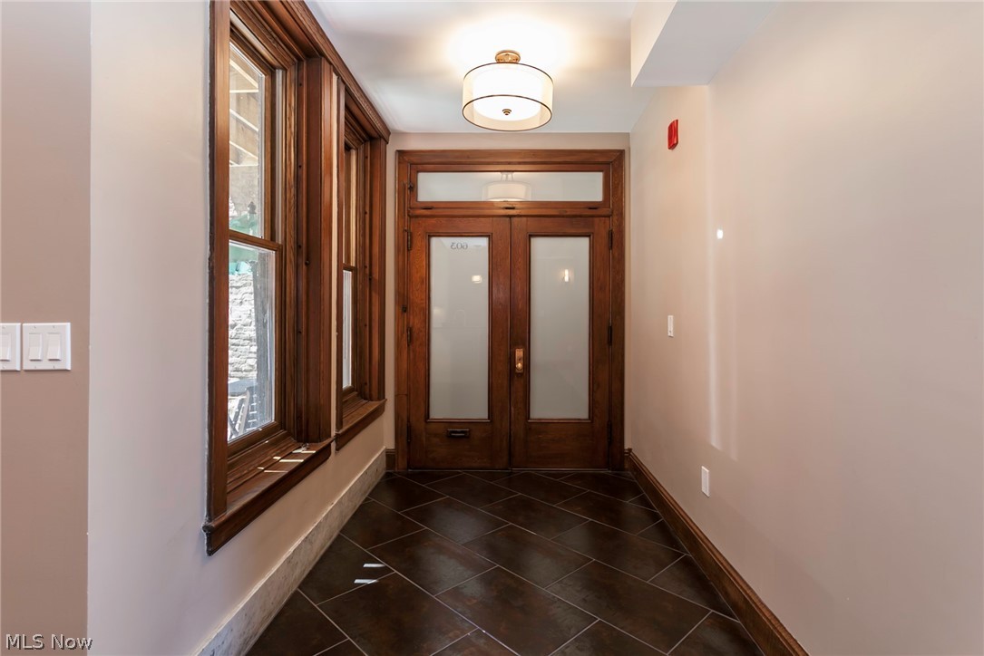 Park Bldg Condos - Residential Lease