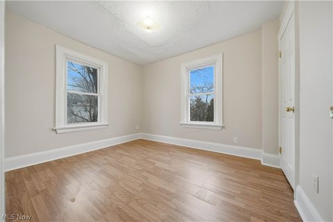 Tiny photo for 225 Cranz Place, Akron, OH 44310 (MLS # 5210587)
