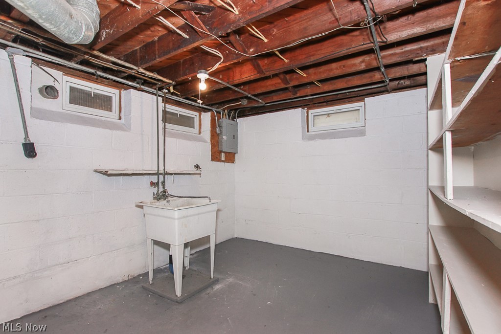 Waid & Duffeys Ctr Highways A - Residential Lease