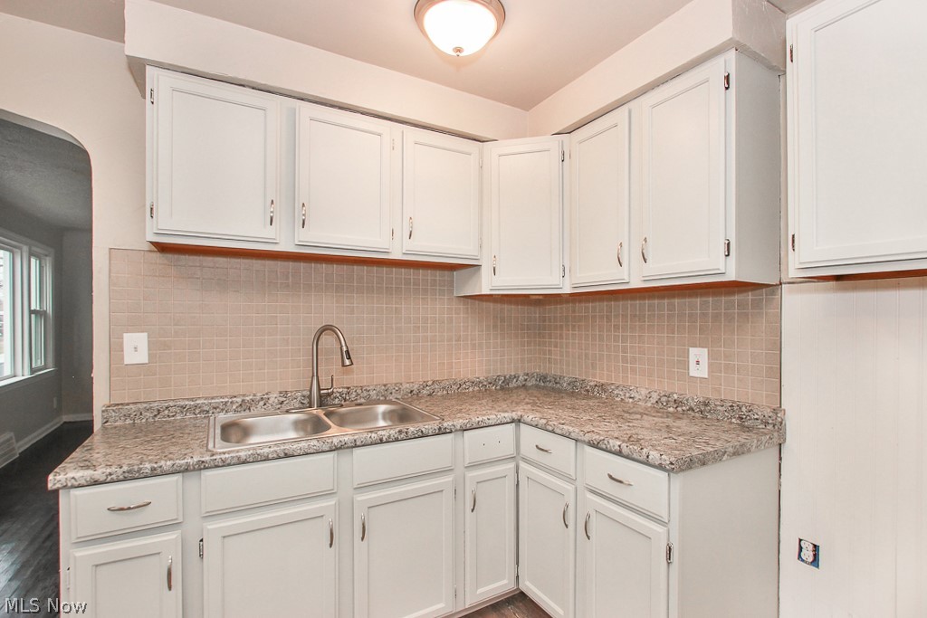 Waid & Duffeys Ctr Highways A - Residential Lease