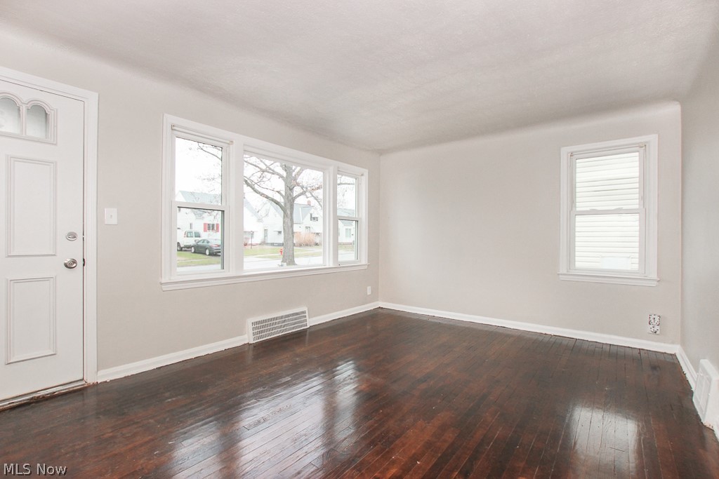 Waid & Duffeys Ctr Highways A - Residential Lease