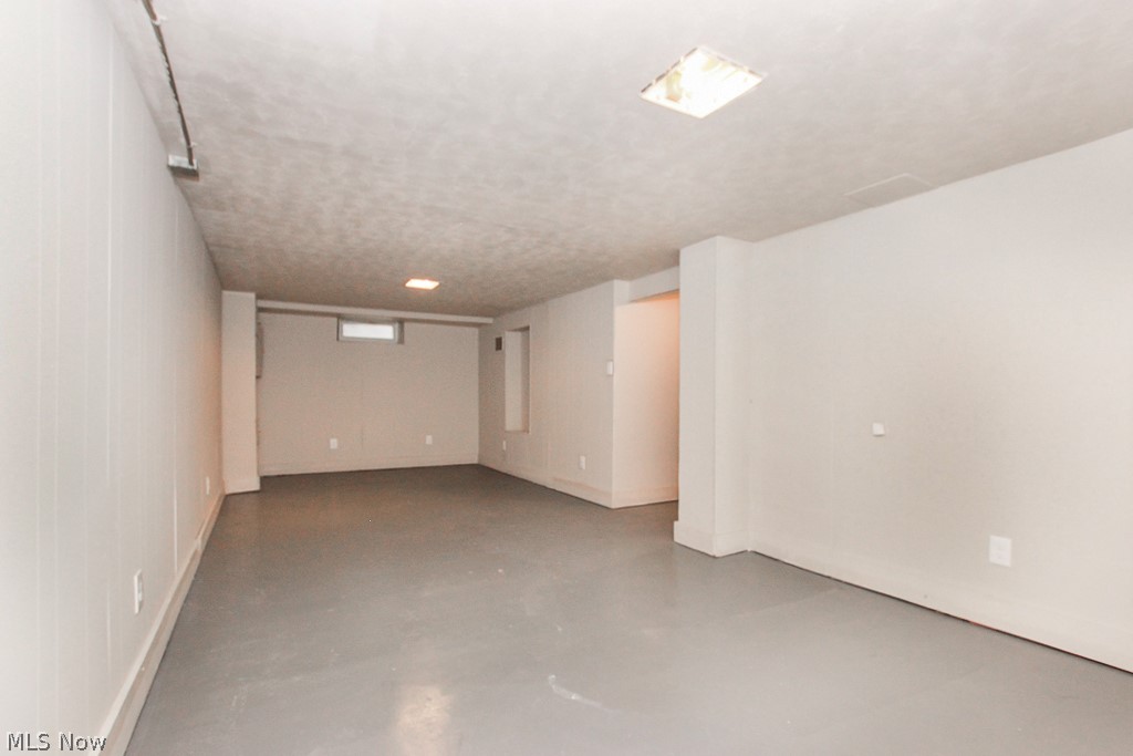 Waid & Duffeys Ctr Highways A - Residential Lease