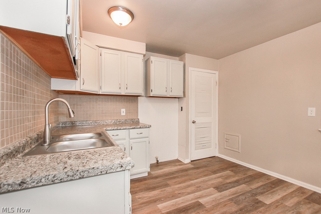 Waid & Duffeys Ctr Highways A - Residential Lease