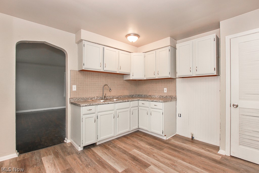 Waid & Duffeys Ctr Highways A - Residential Lease