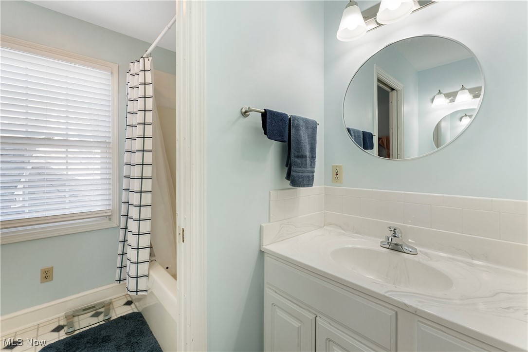 Willowdale Lake - Residential