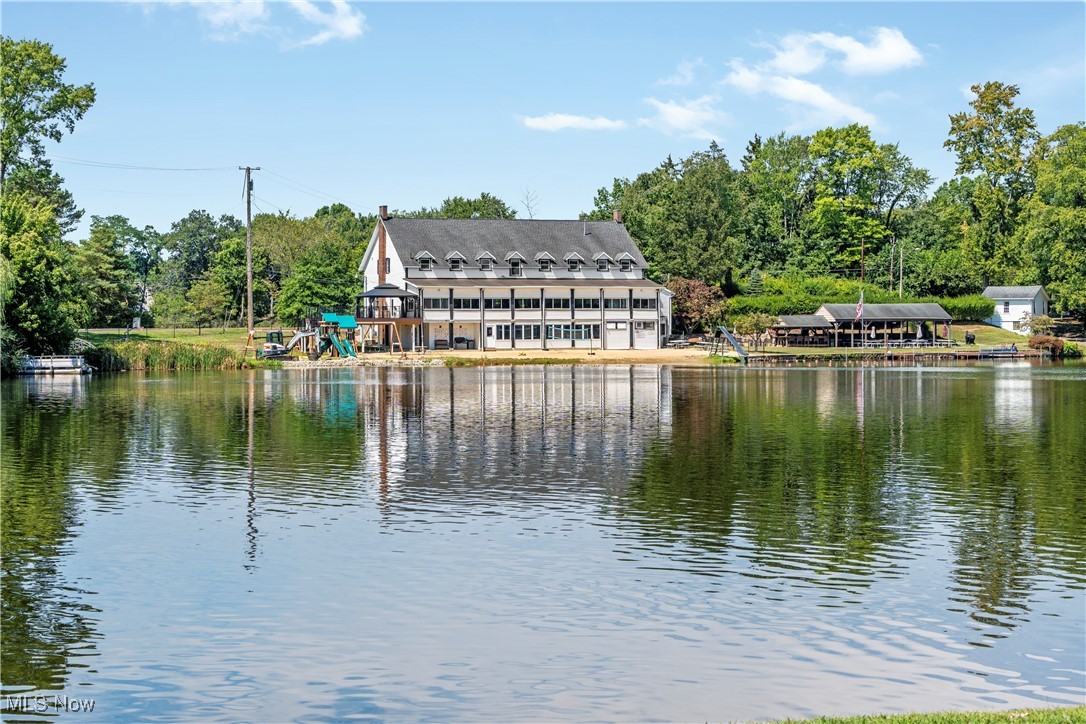 Willowdale Lake - Residential