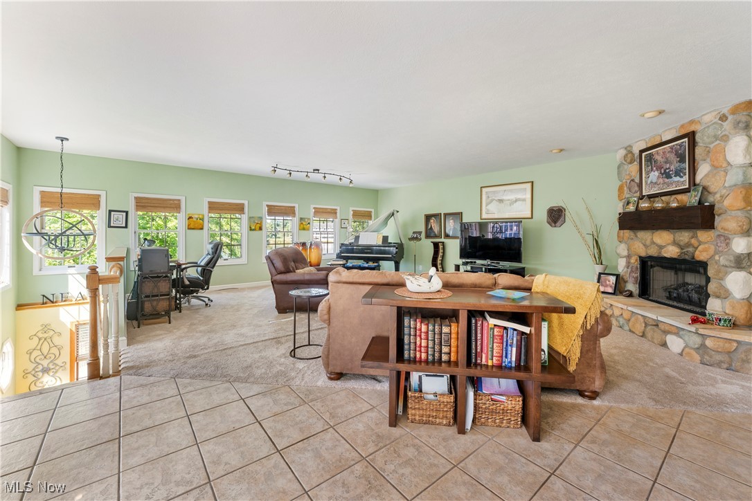 Willowdale Lake - Residential