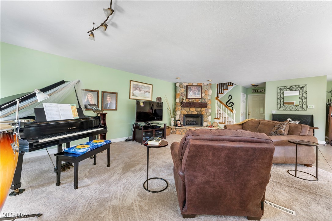 Willowdale Lake - Residential