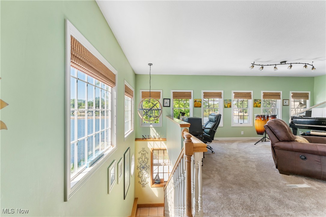 Willowdale Lake - Residential