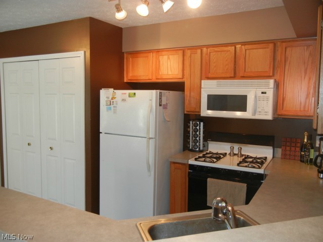 Crystal Lake Ph 02 - Residential