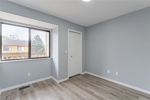 Tiny photo for 695 Carroll Street, Akron, OH 44304 (MLS # 5209389)
