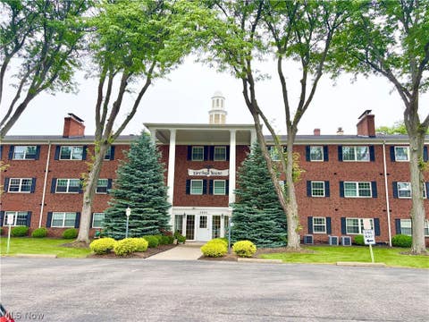Condo For Sale - 2885 Pease Drive #221<br/> Rocky River, OH 44116