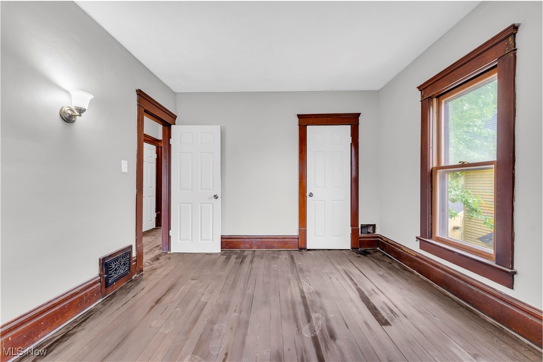 224 S Portage Path, Akron, Ohio image 18