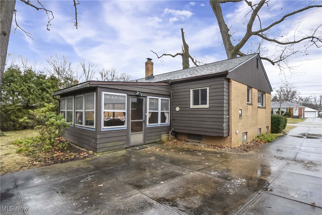 589 Woodlane Drive, Bay Village, Ohio image 28