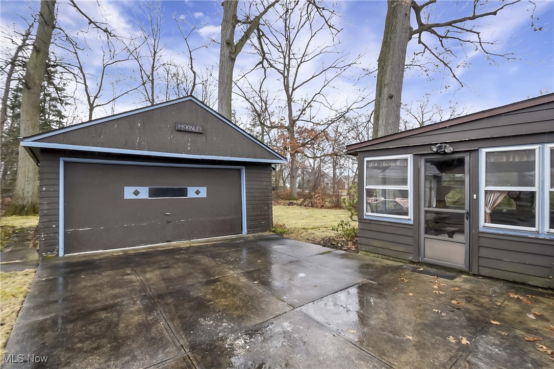 589 Woodlane Drive, Bay Village, Ohio image 27