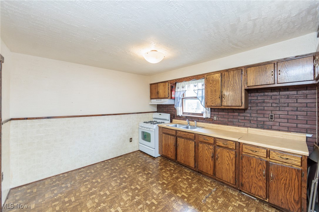 1930 E 30th Street, Lorain, Ohio image 11