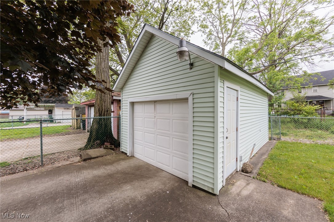 1930 E 30th Street, Lorain, Ohio image 4