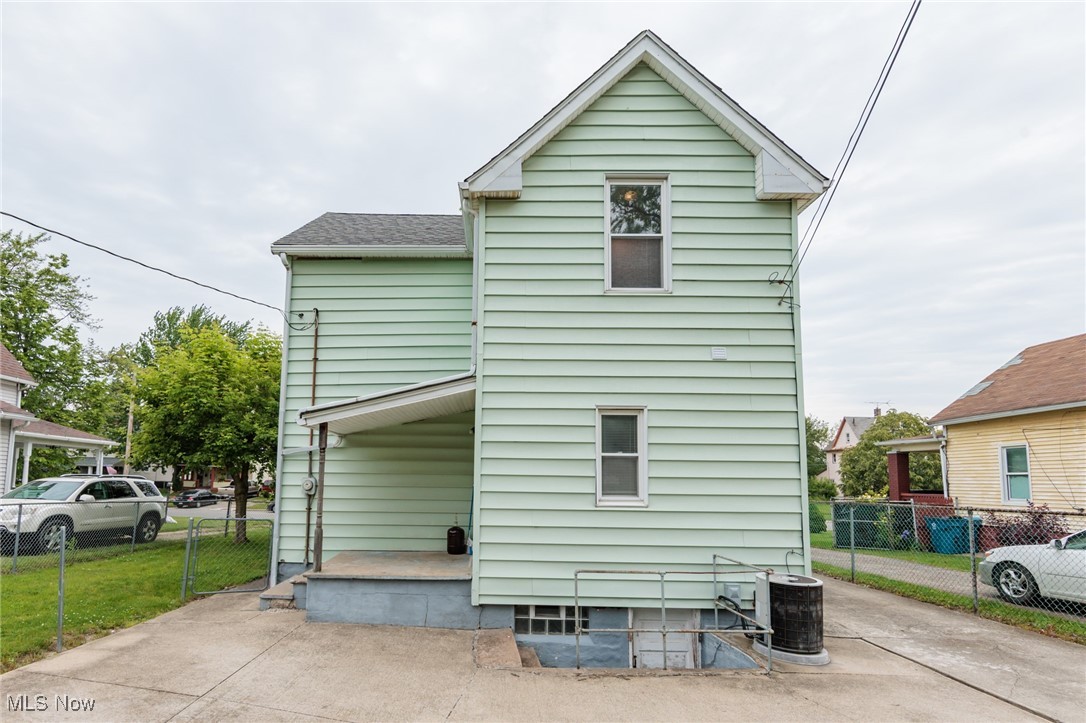 1930 E 30th Street, Lorain, Ohio image 7