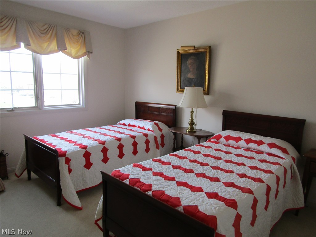 Hamlets Glenmoor Condo - Residential