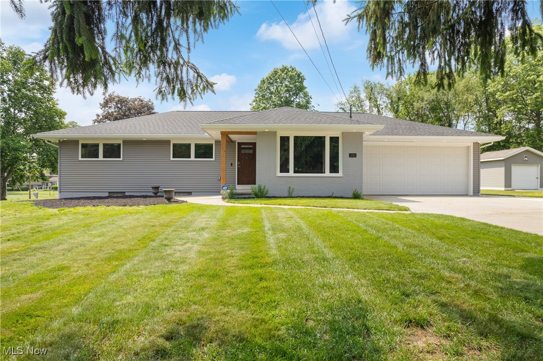 1892 Toepfer Road, Akron, Ohio image 1