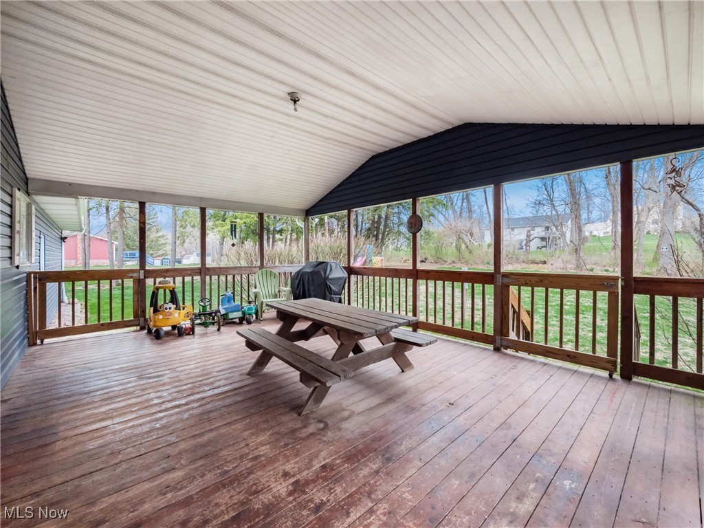 2765 N Lawndale Place, Zanesville, Ohio image 33