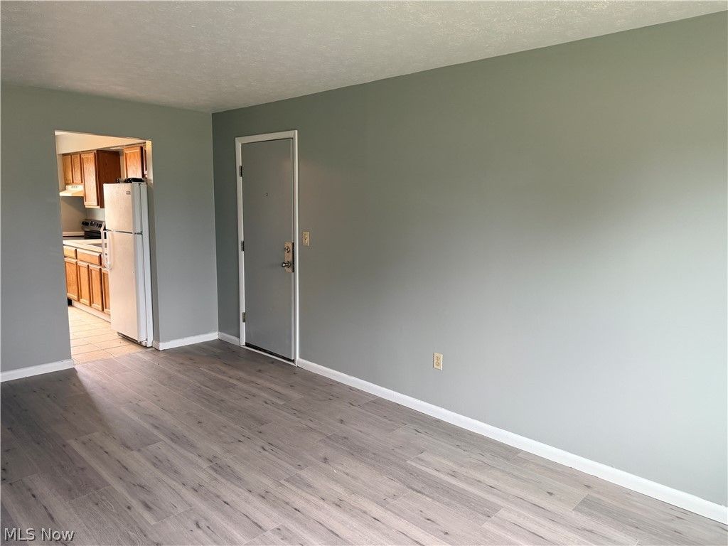 Photo of 929 Cook Avenue #1, Youngstown, OH 44512 (MLS # 5208218)