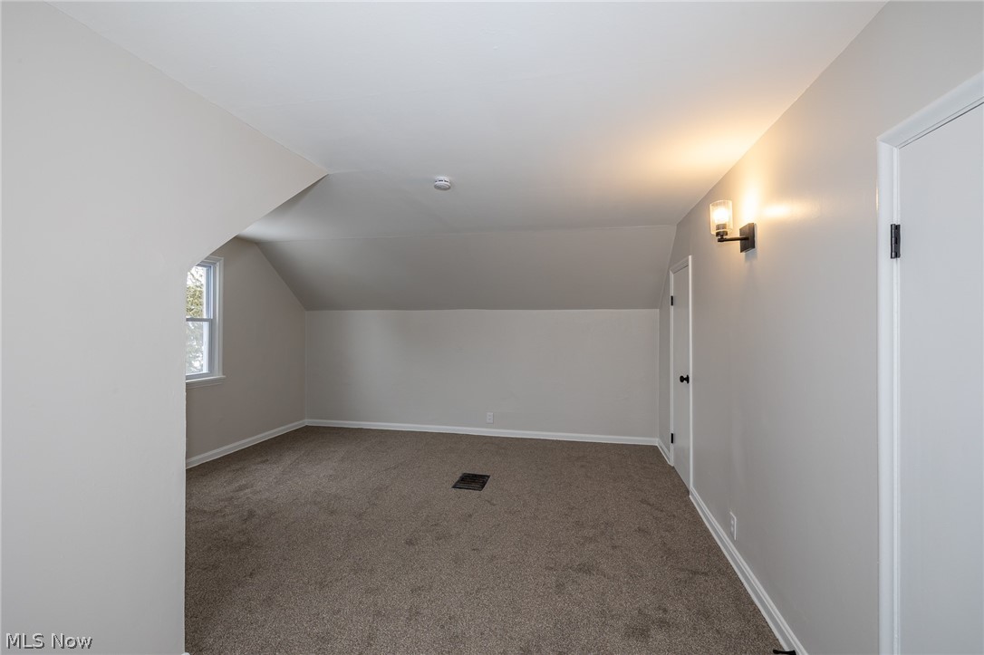 Kneirim Drive Homes - Residential