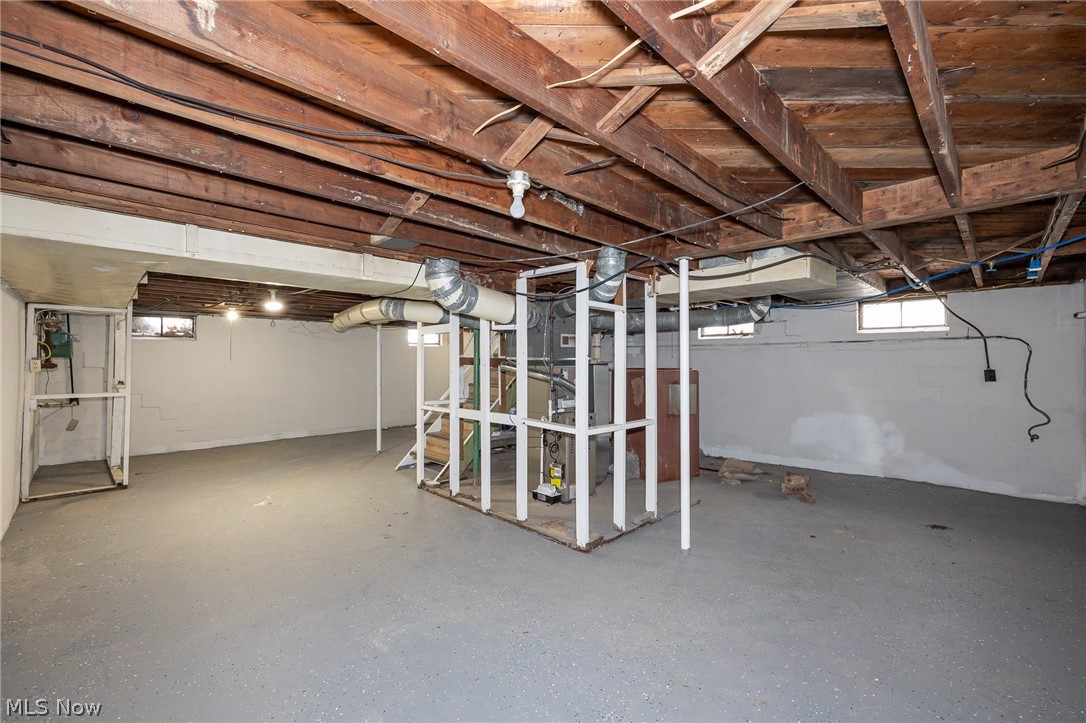 Kneirim Drive Homes - Residential